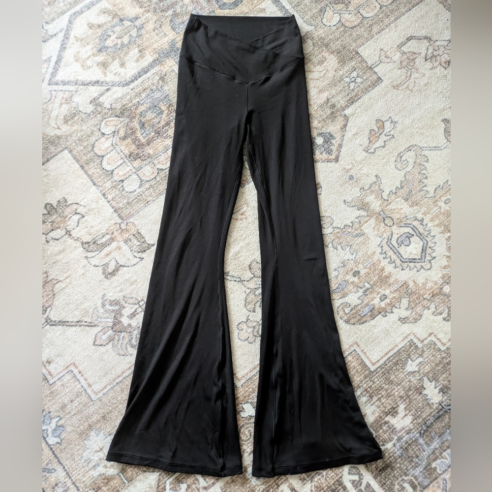 Aerie Offline Cross Waisted Real Me Hi Rise Flare Leggings